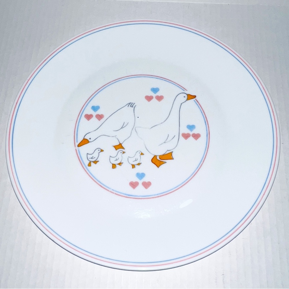 Arcopal Hearts 'N Geese Dinner Plate